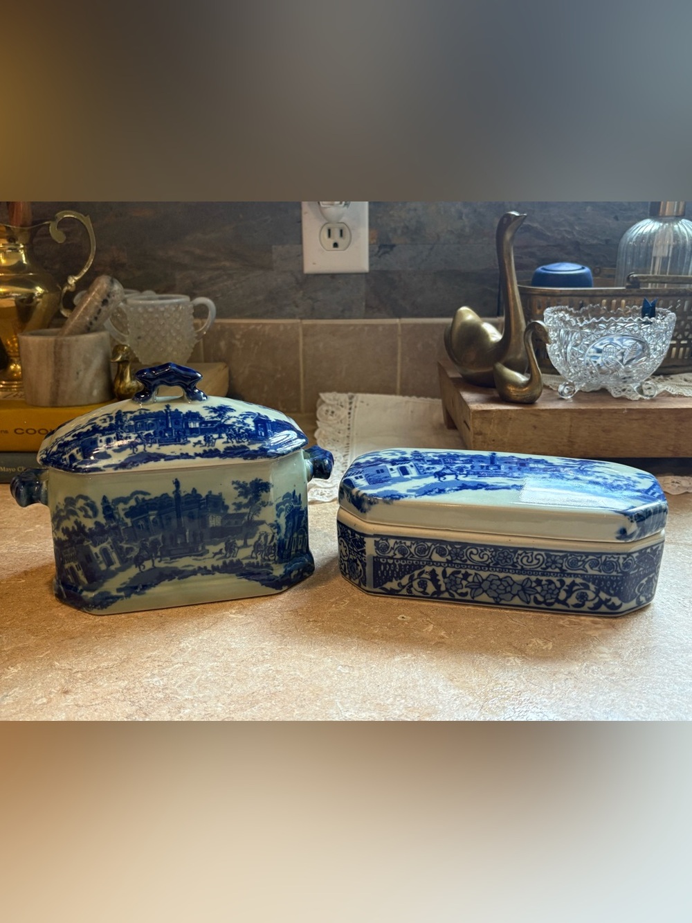 VTG Chinoiserie Ceramic Lidded Canister Trinket Box Set Transferware Style